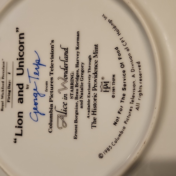 Royal Wickford Alice in Wonderland Lion and Unicorn Collector Plate George Terp - Picture 7 of 7